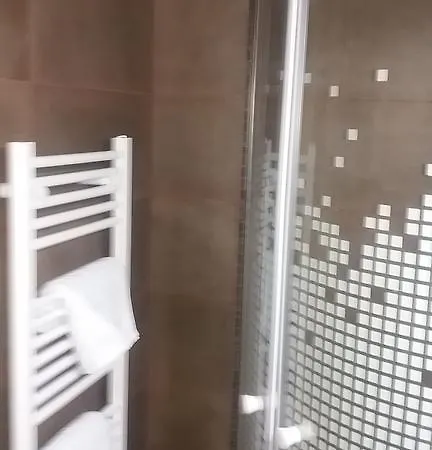 Pensiunea Argesu ** Guest house