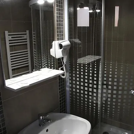 Pensiunea Argesu ** Guest house