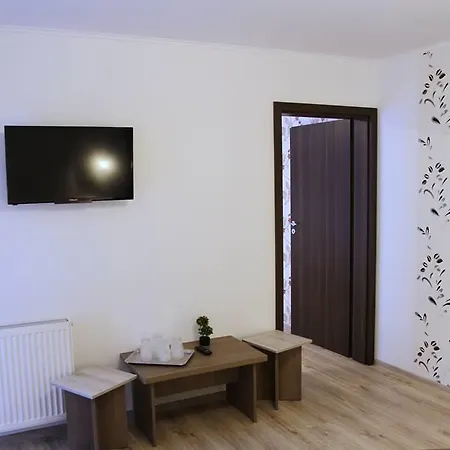 Pensiunea Argesu ** Guest house